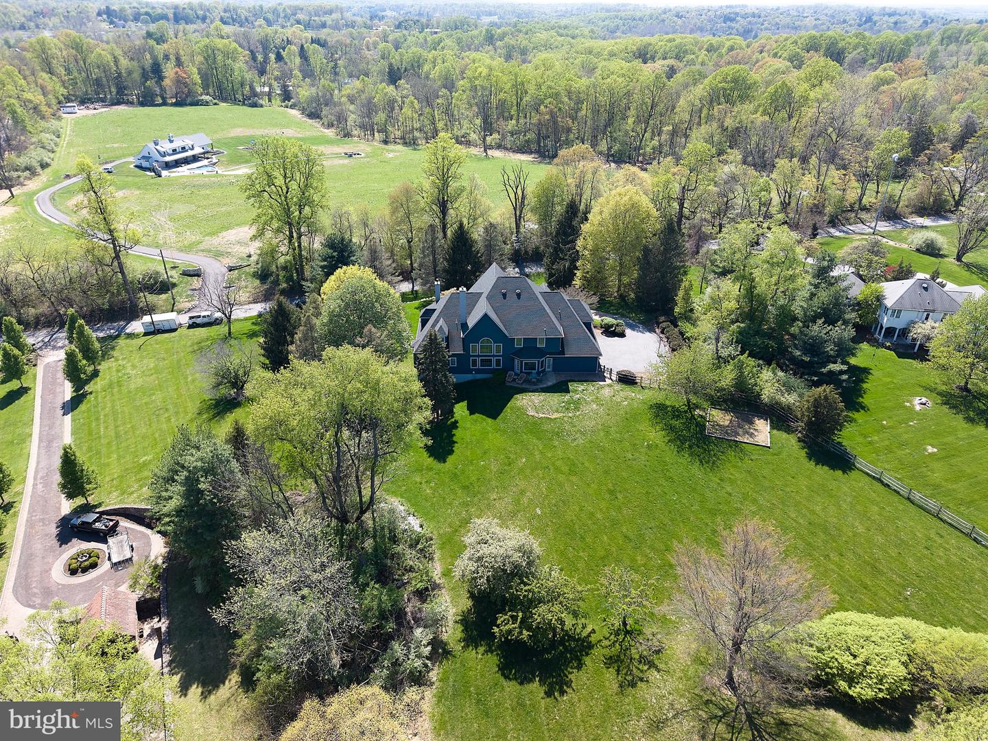1012 Bodine Rd Property Photo 3