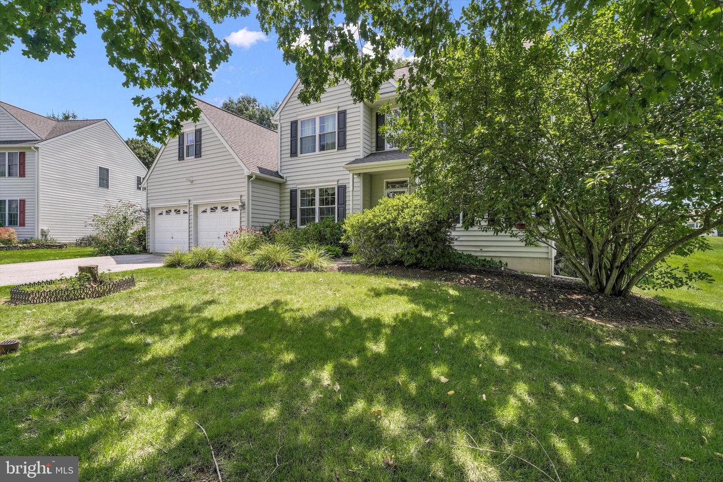 8 Sweet Briar Rd Property Photo 3