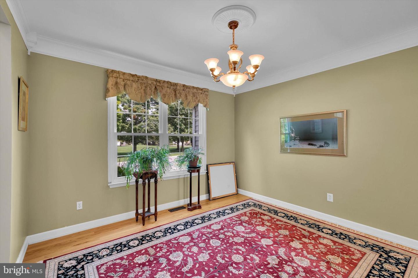 8 Sweet Briar Rd Property Photo 6