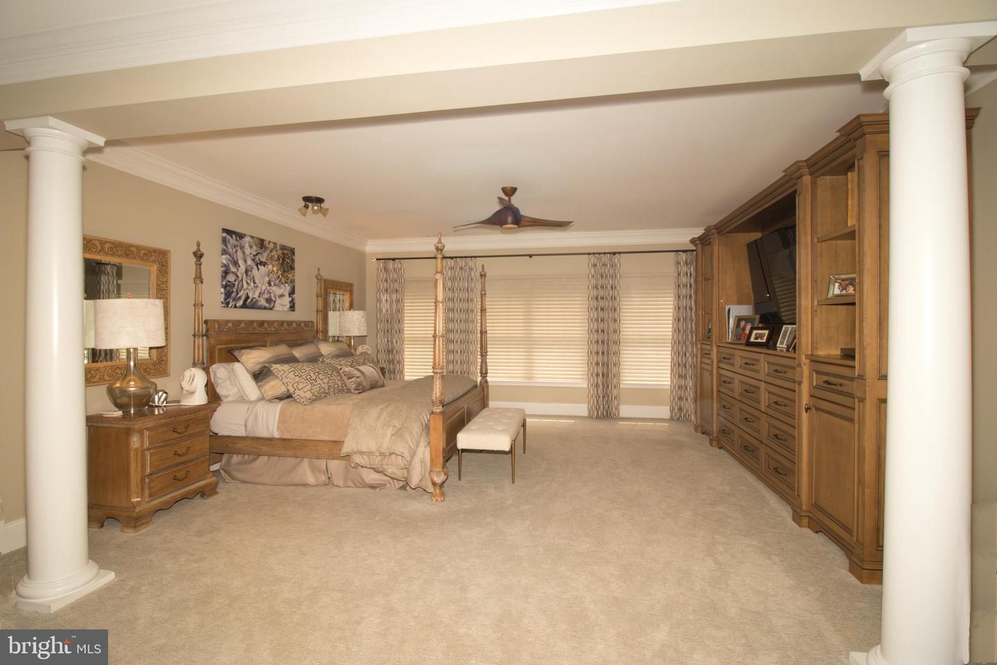 1473 W Stonington Dr Property Photo 24
