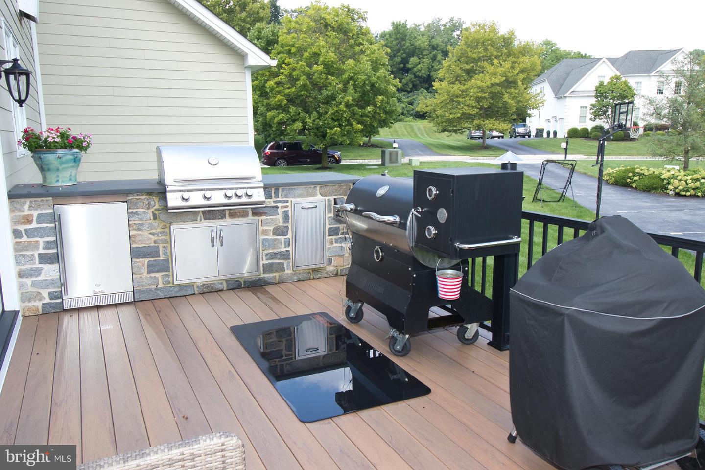 1473 W Stonington Dr Property Photo 43