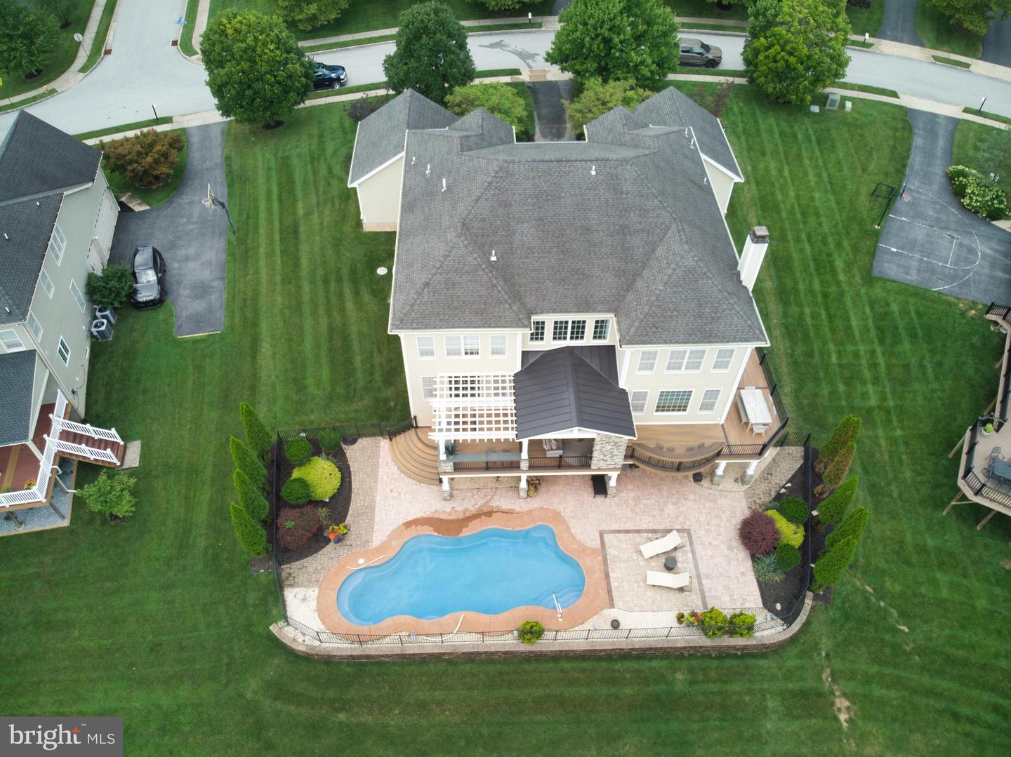 1473 W Stonington Dr Property Photo 49