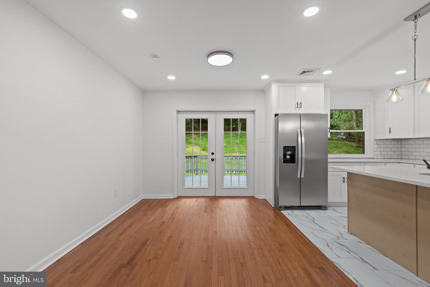 1016 W Boot Rd Property Photo 16