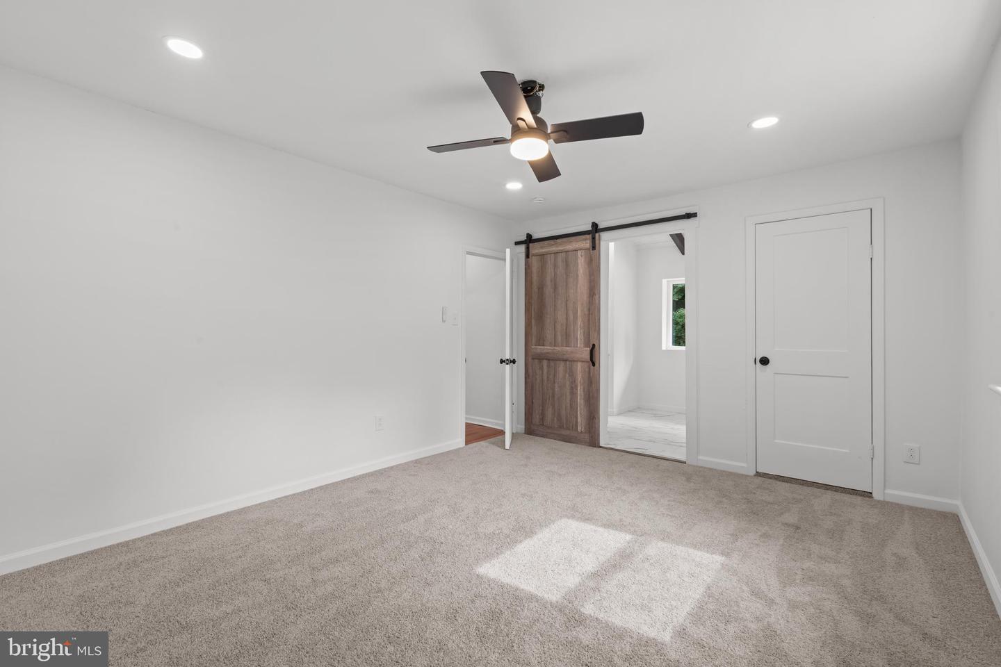 1016 W Boot Rd Property Photo 18