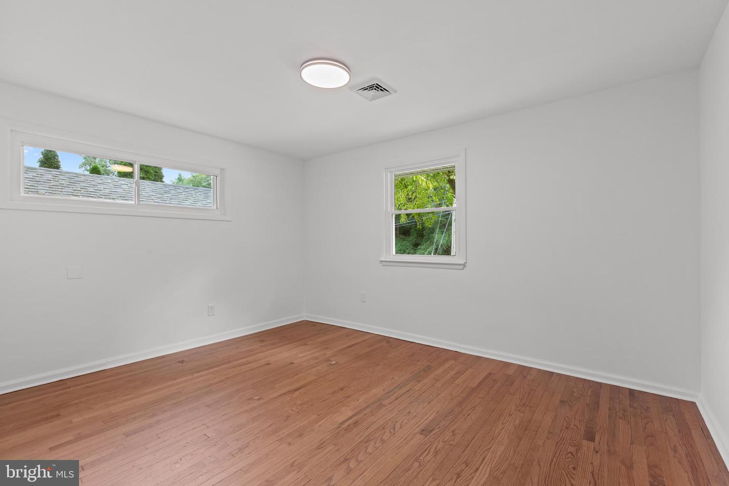 1016 W Boot Rd Property Photo 27