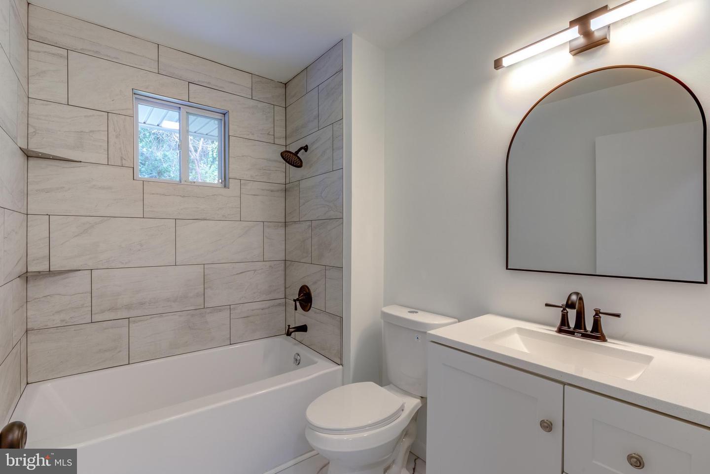 1016 W Boot Rd Property Photo 29