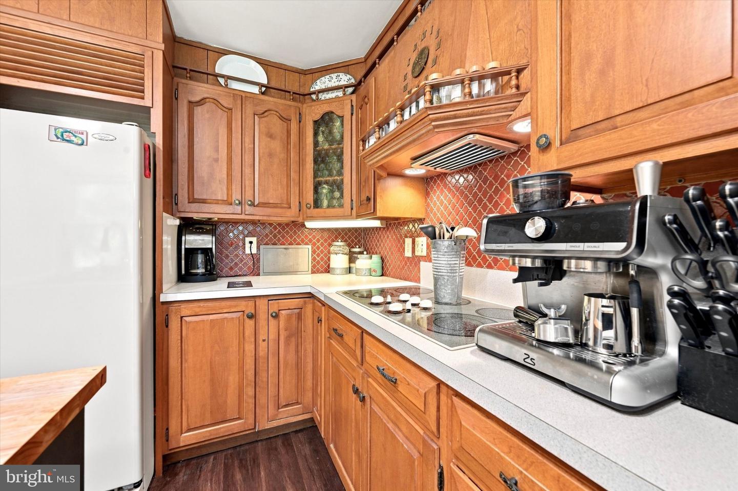 1798 Ridgeview Dr Property Photo 11
