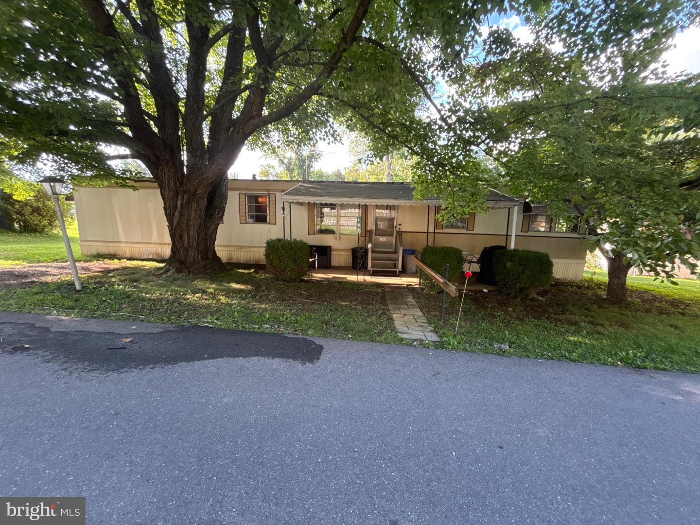 105 Azalea Cir. Property Photo 1