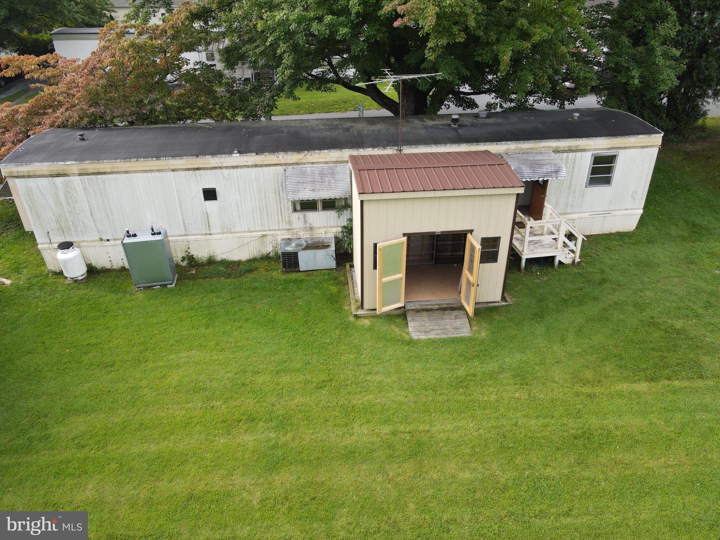 105 Azalea Cir. Property Photo 46