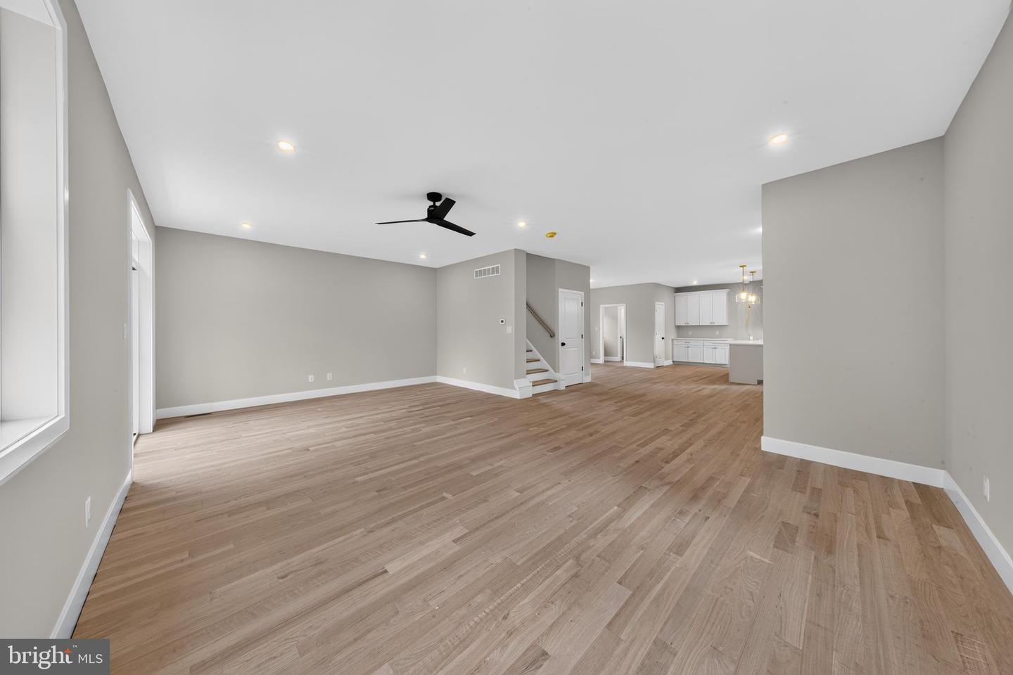 781 State Rd Property Photo 6