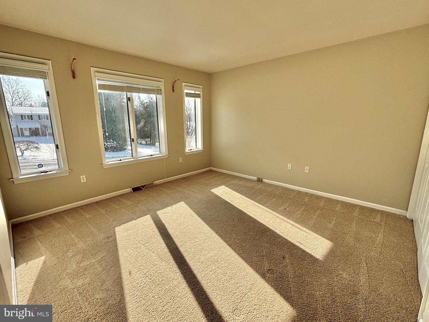 498 Dean Dr Property Photo 13