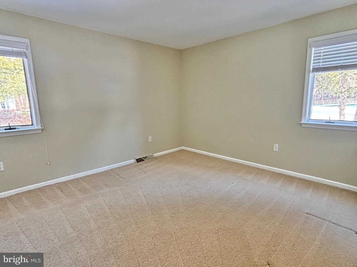 498 Dean Dr Property Photo 25