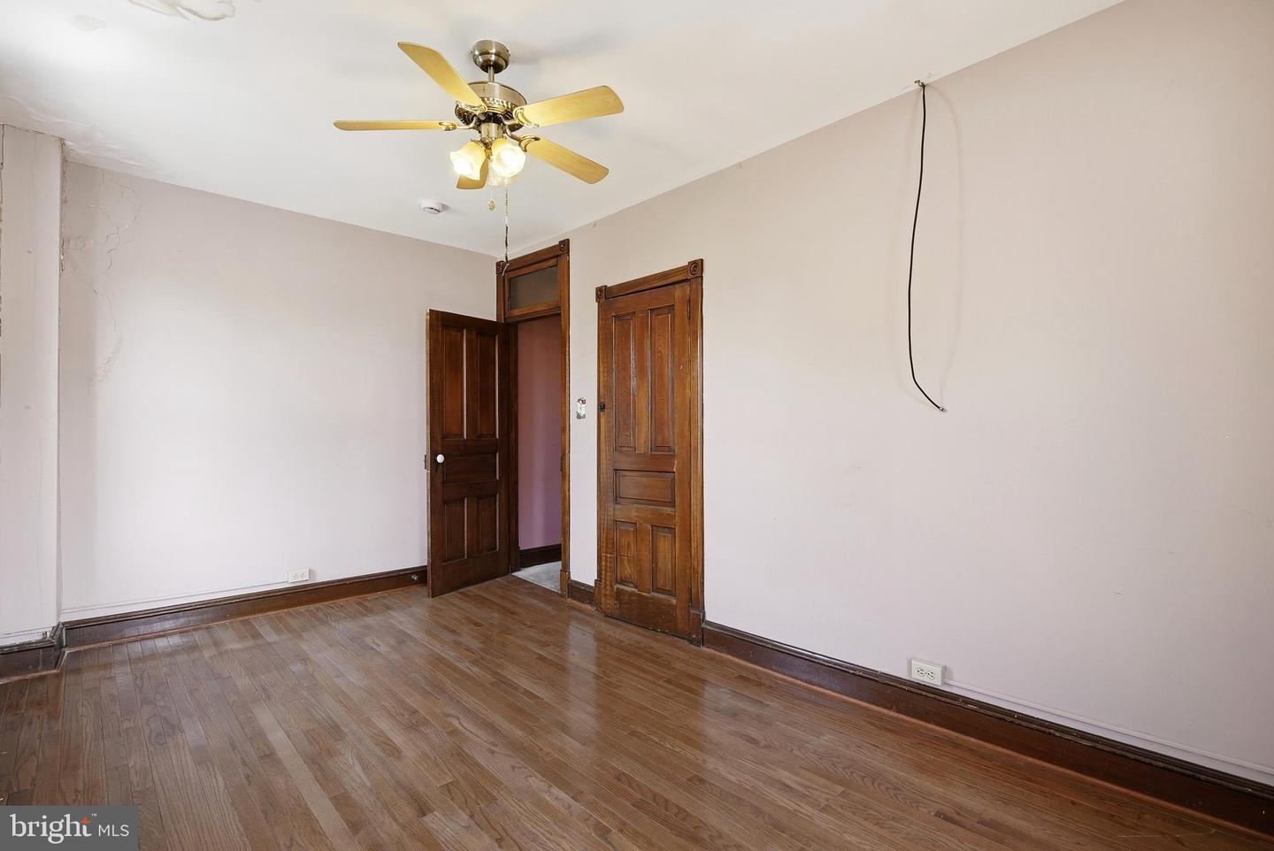 300 Nutt Rd Property Photo 16