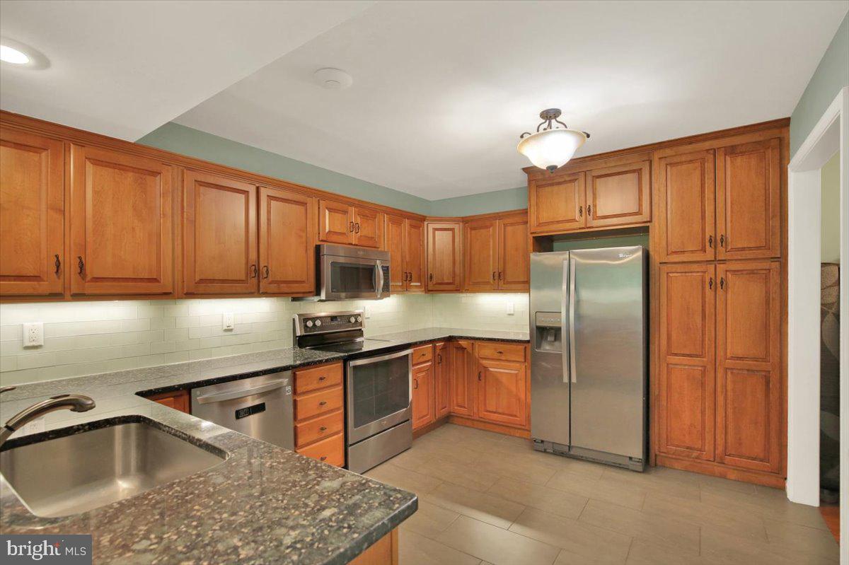 546 Kennelwoods Dr Property Photo 11