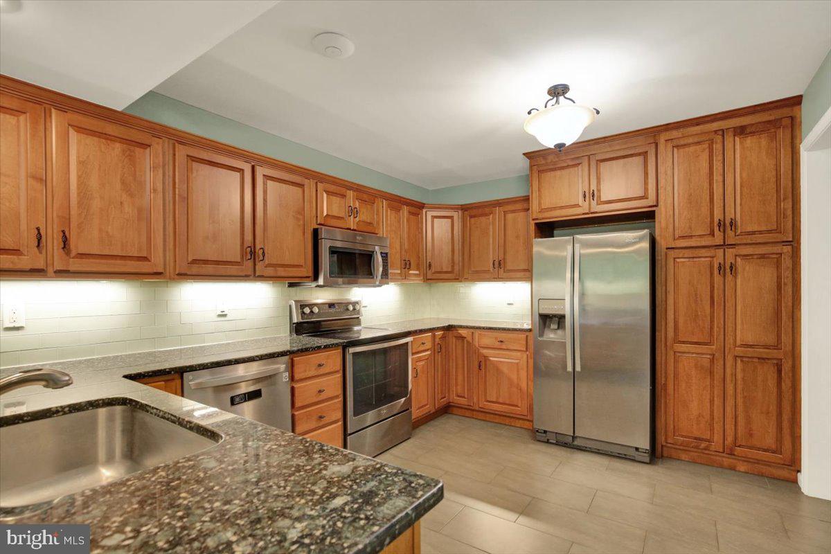546 Kennelwoods Dr Property Photo 12
