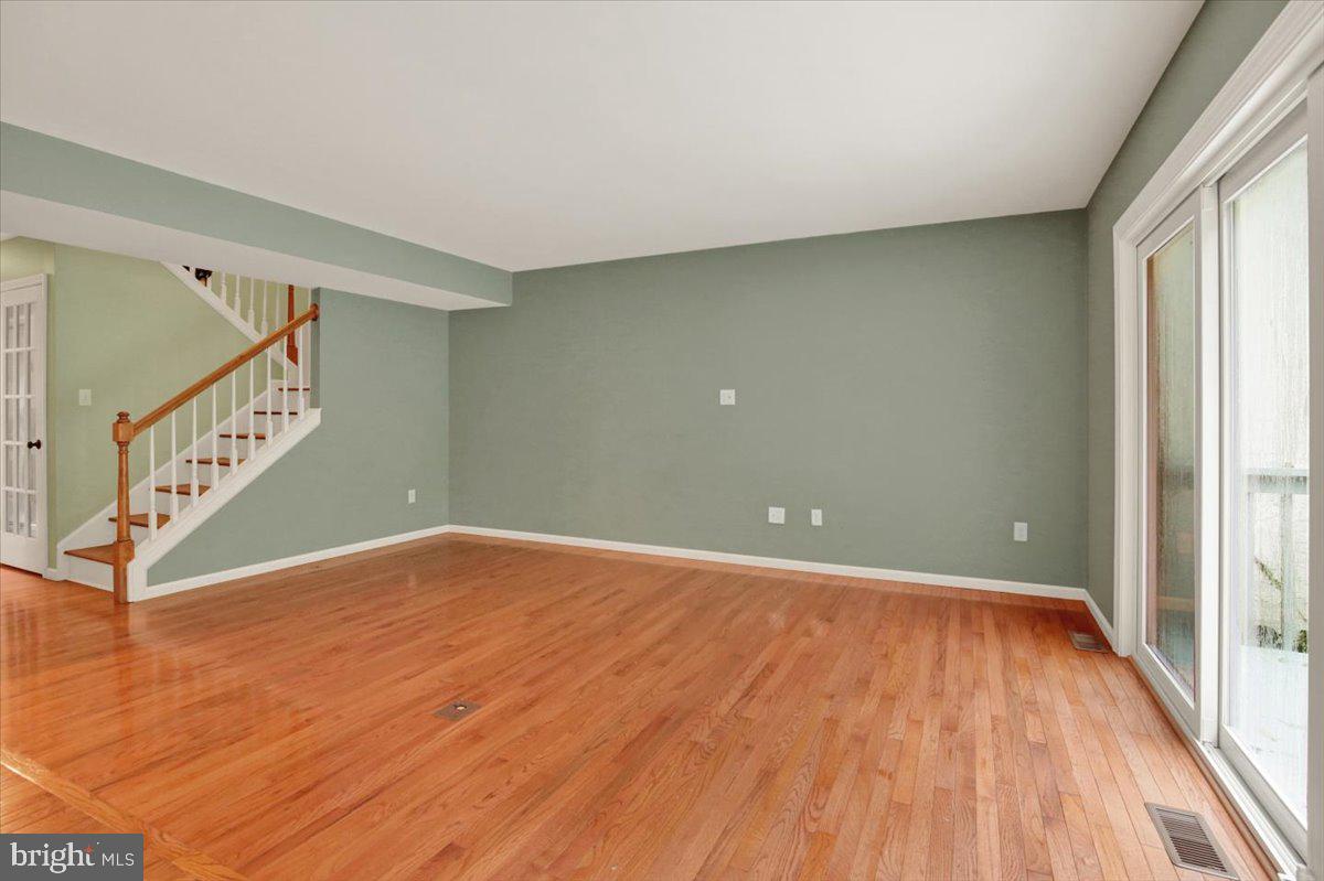 546 Kennelwoods Dr Property Photo 12