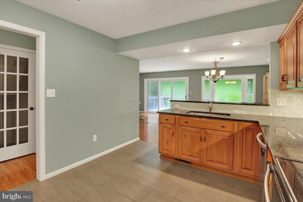546 Kennelwoods Dr Property Photo 13