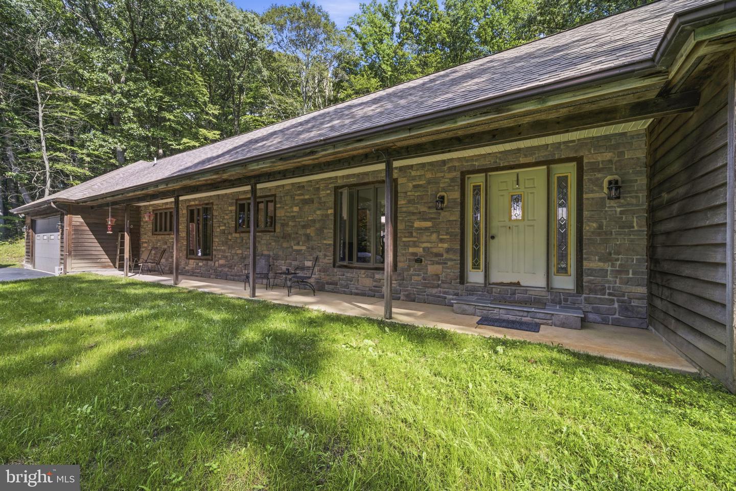 1652 Pottstown Pike Property Photo 1