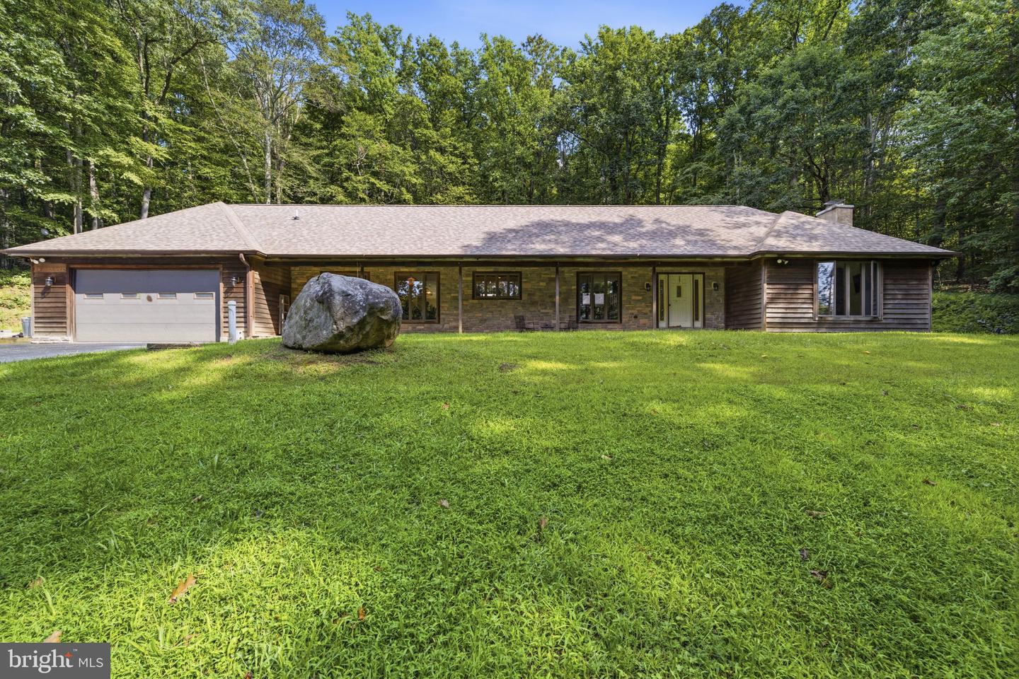 1652 Pottstown Pike Property Photo 1
