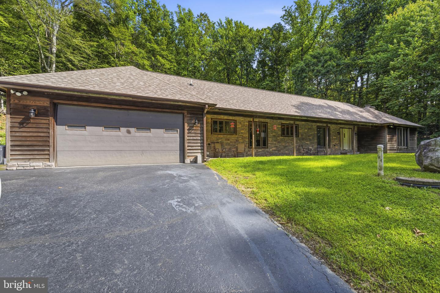 1652 Pottstown Pike Property Photo 3