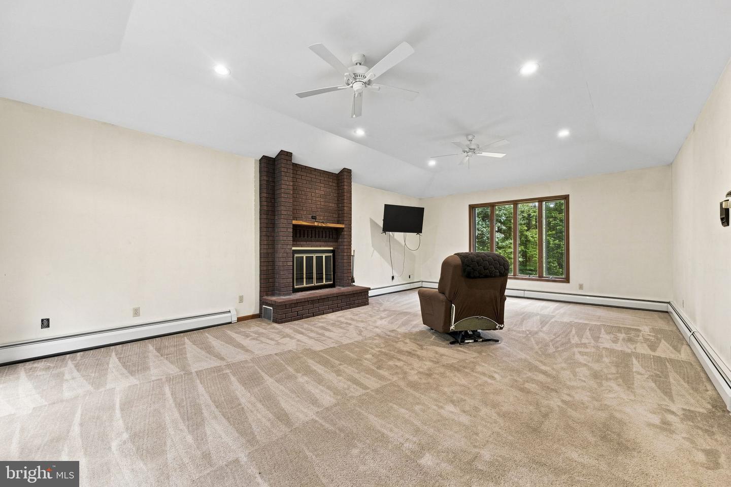 1652 Pottstown Pike Property Photo 14