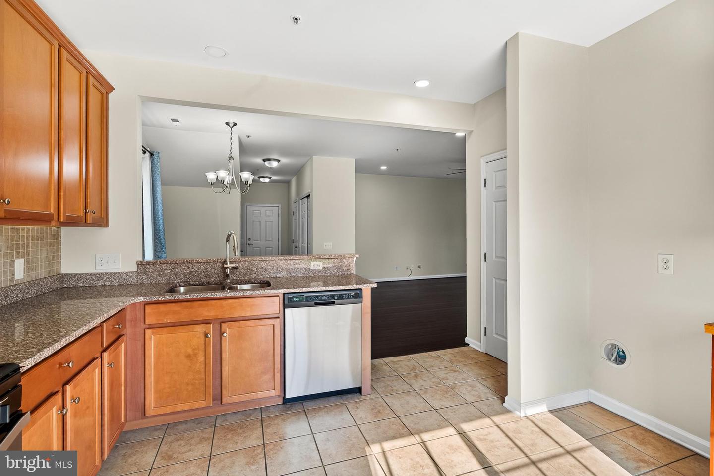552 Prizer Ct Property Photo 9