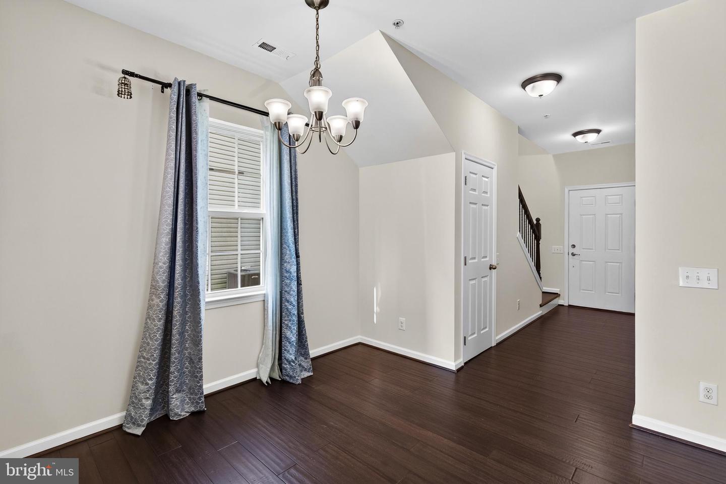 552 Prizer Ct Property Photo 12