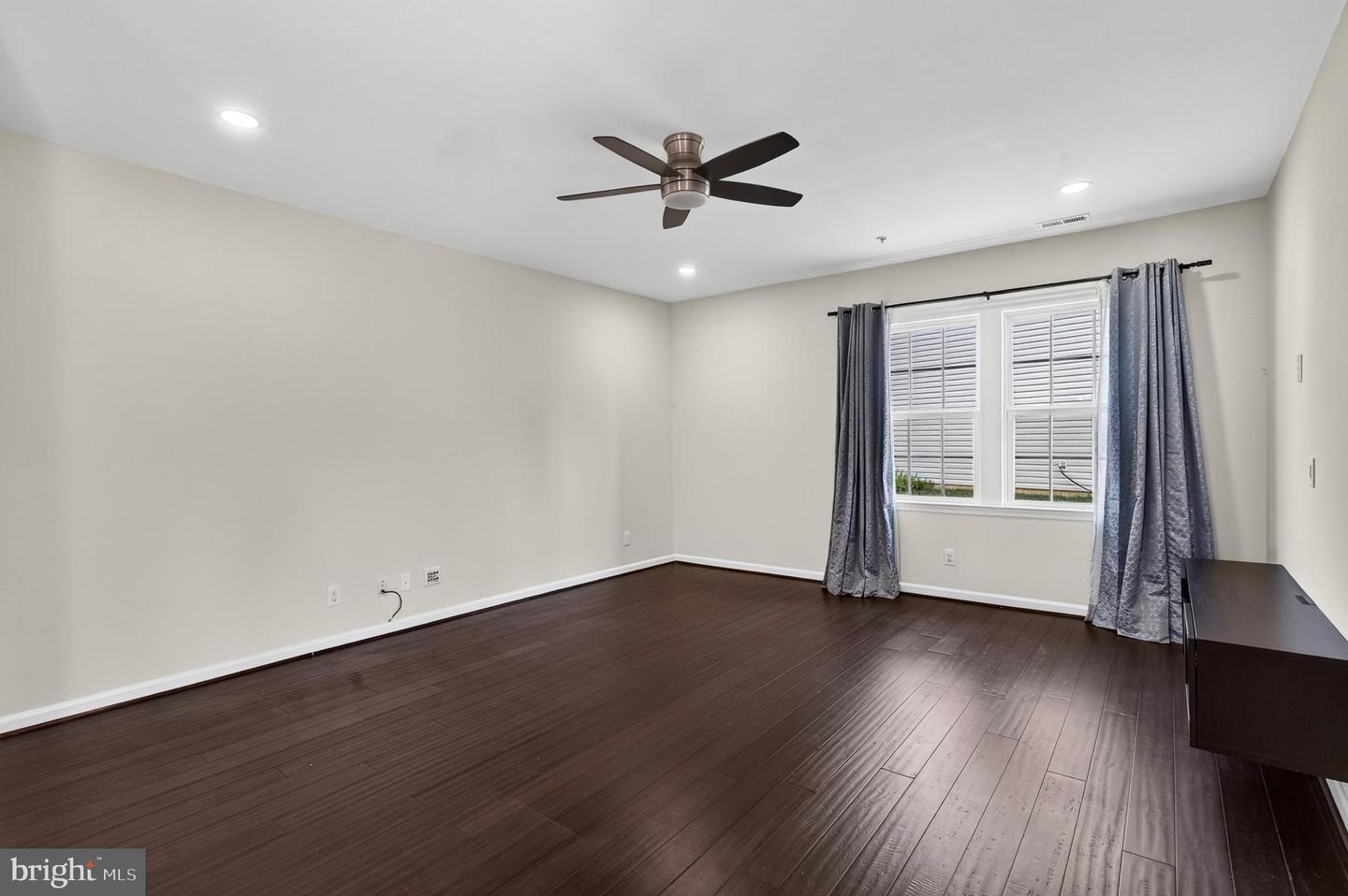 552 Prizer Ct Property Photo 16