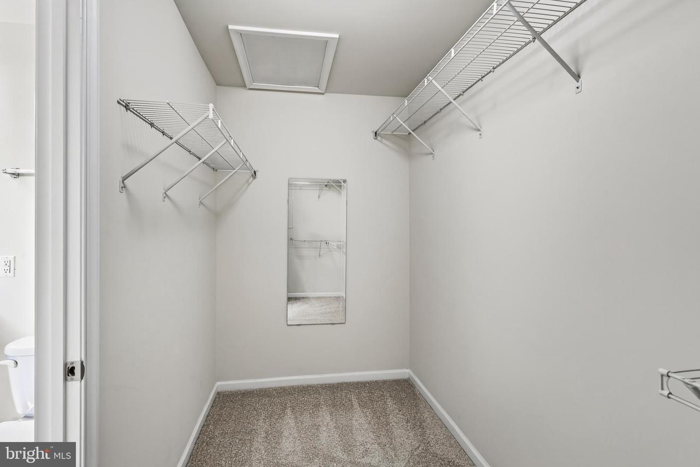 552 Prizer Ct Property Photo 35