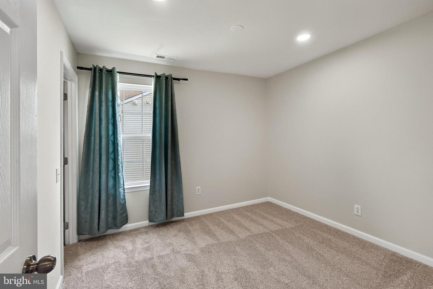552 Prizer Ct Property Photo 43