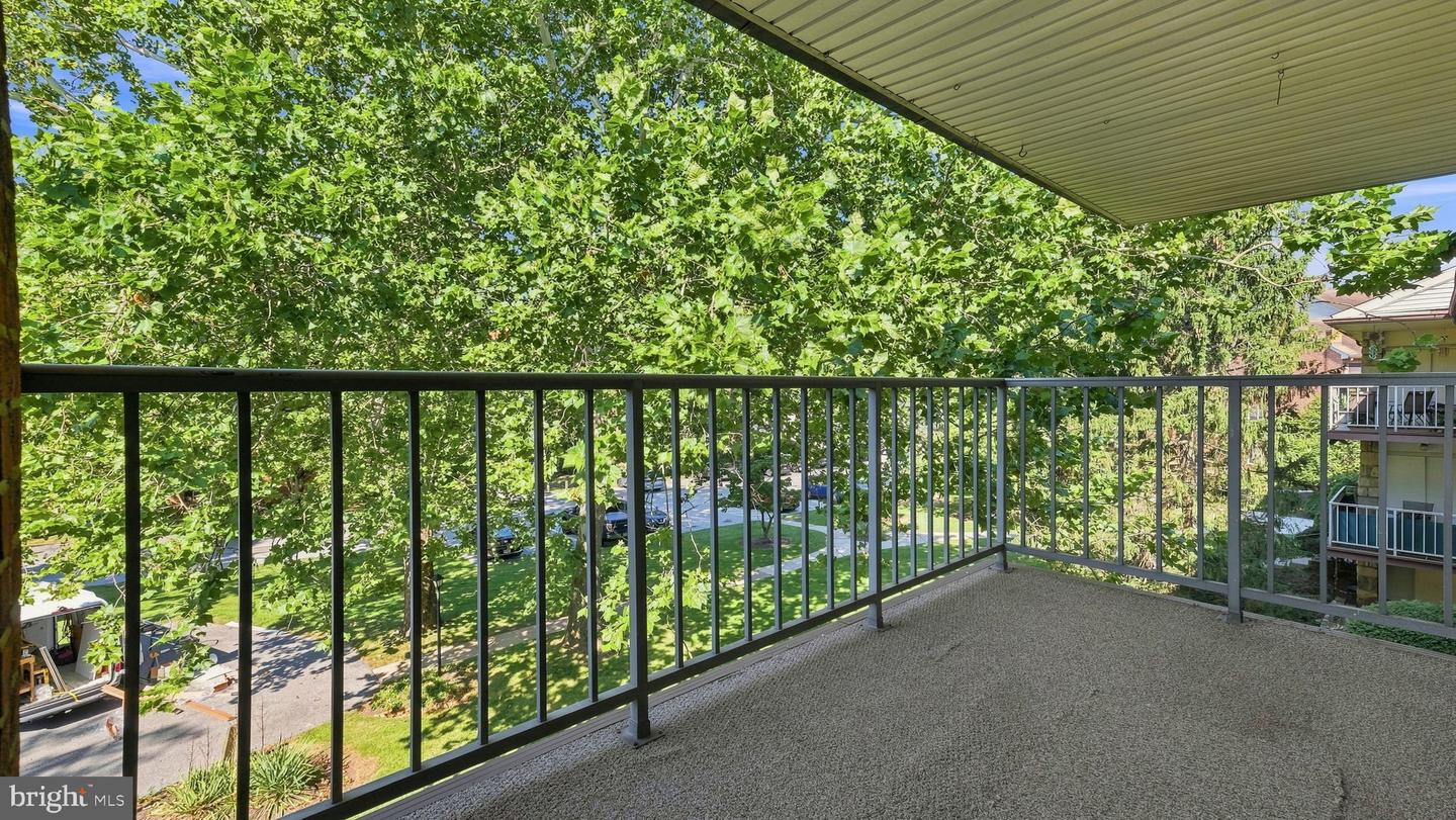 18 Drummers Ln Property Photo 2