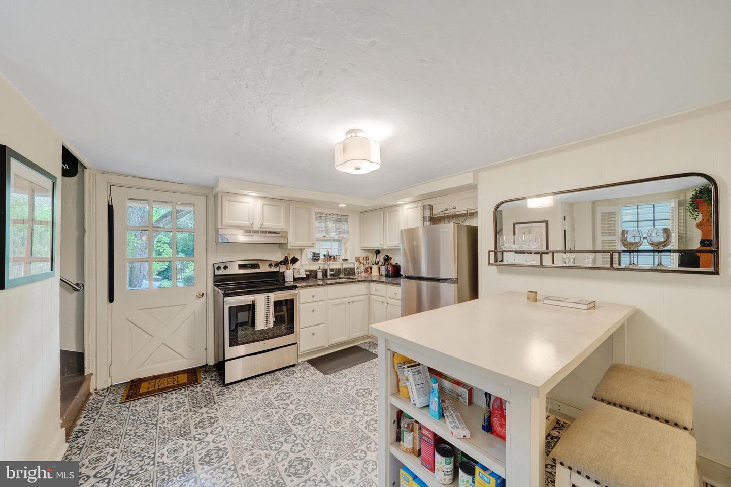 9 Buffington St Property Photo 31