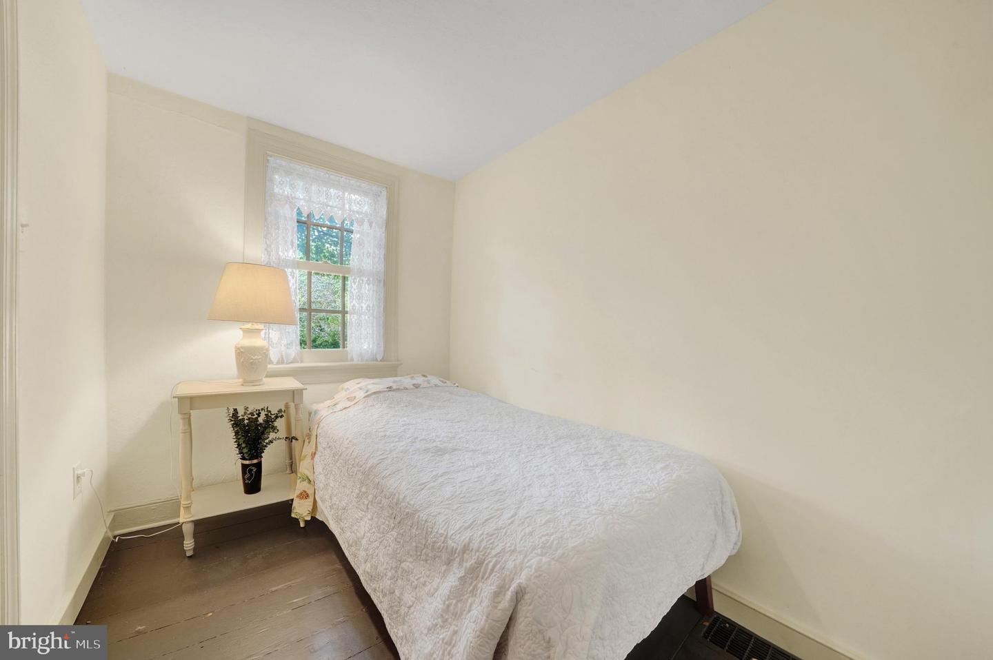 9 Buffington St Property Photo 39