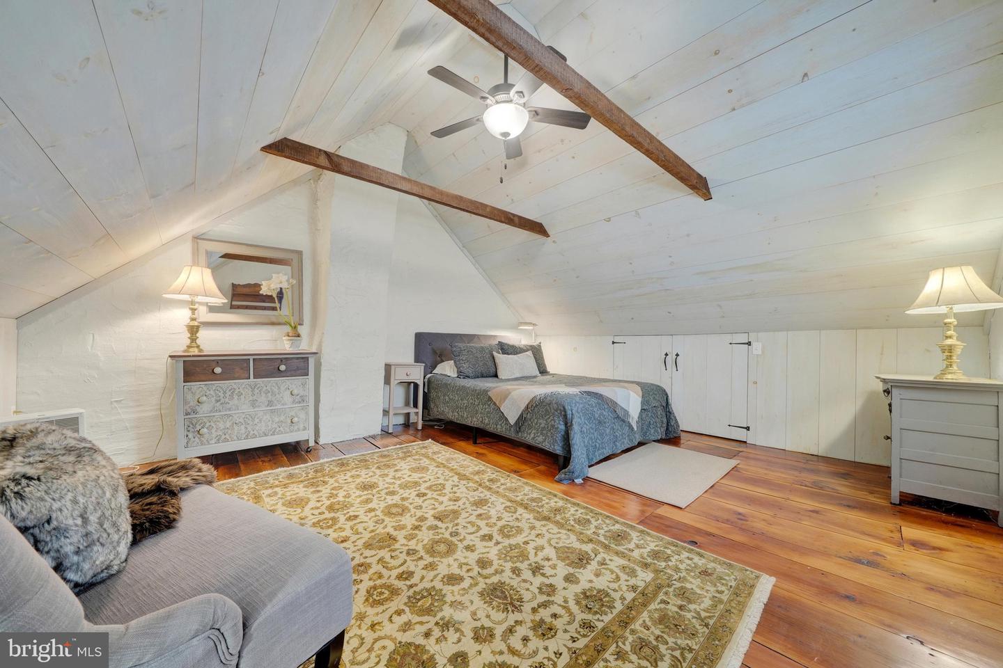 9 Buffington St Property Photo 40