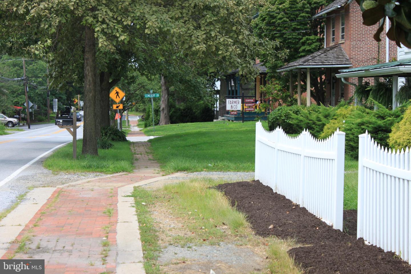 9 Buffington St Property Photo 55
