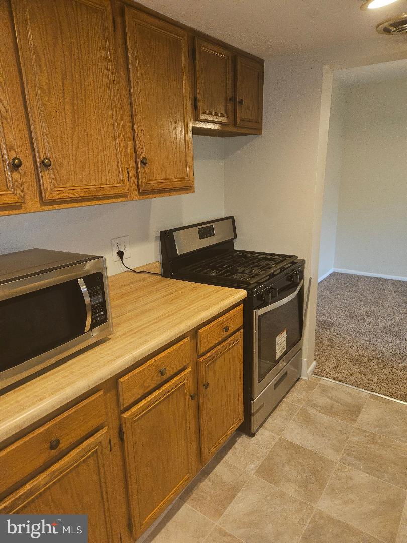 326 Drummers Ln #326 Property Photo 5