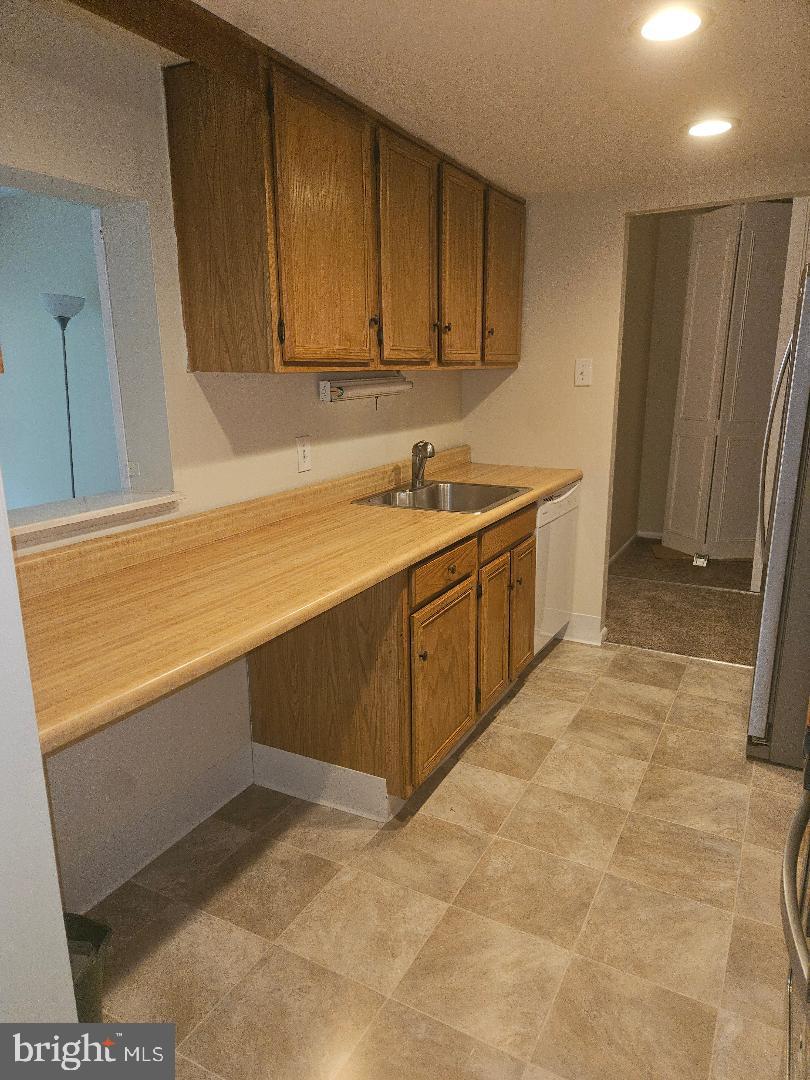 326 Drummers Ln #326 Property Photo 6