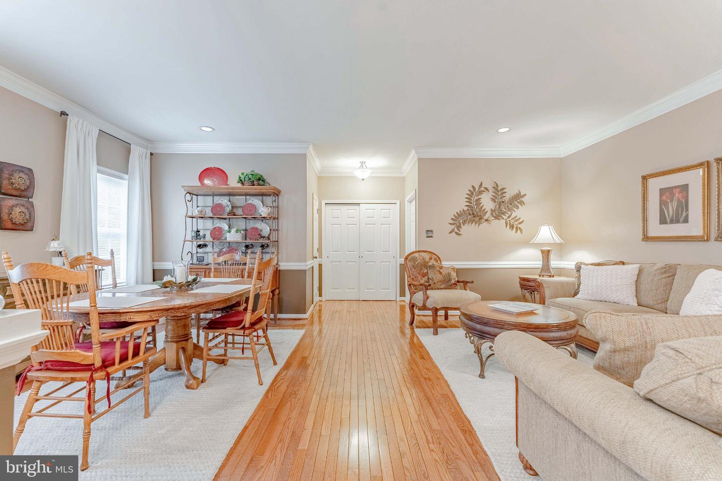 366 Galway Dr Property Photo 5