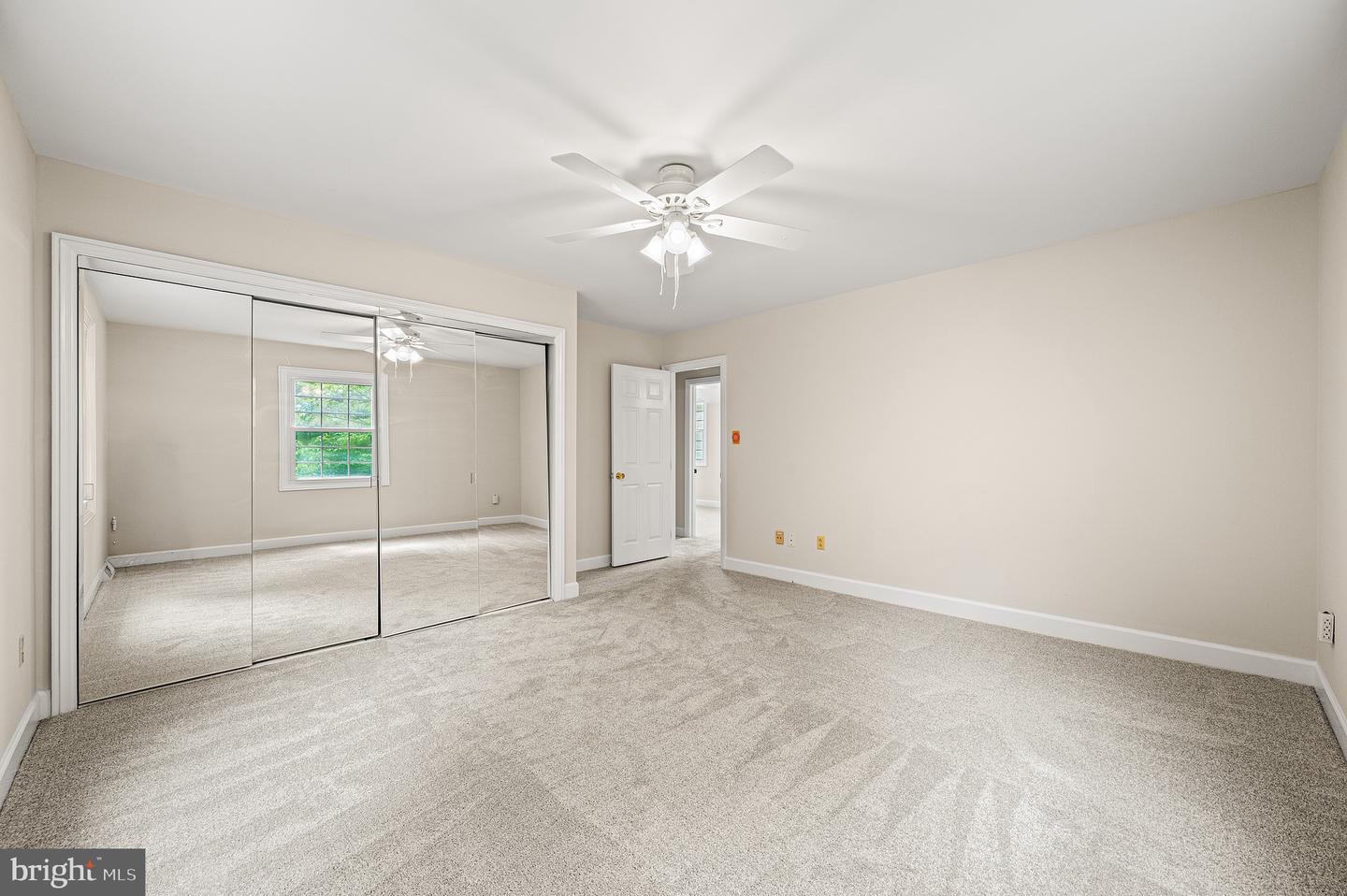 105 Scotts Glen Rd Property Photo 29