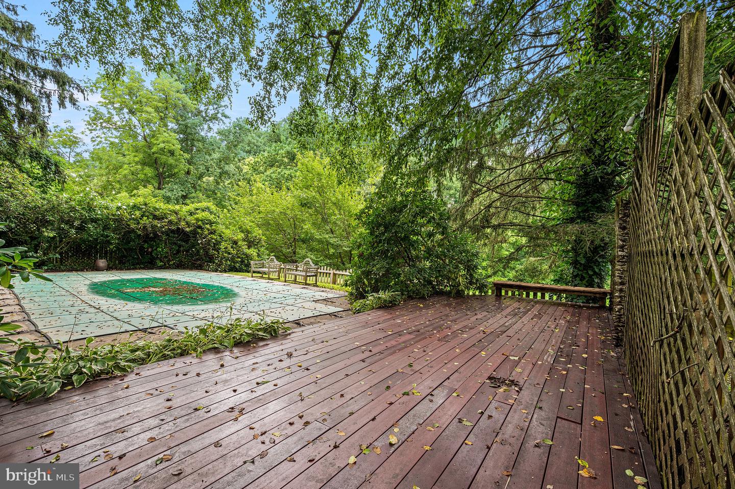 105 Scotts Glen Rd Property Photo 43
