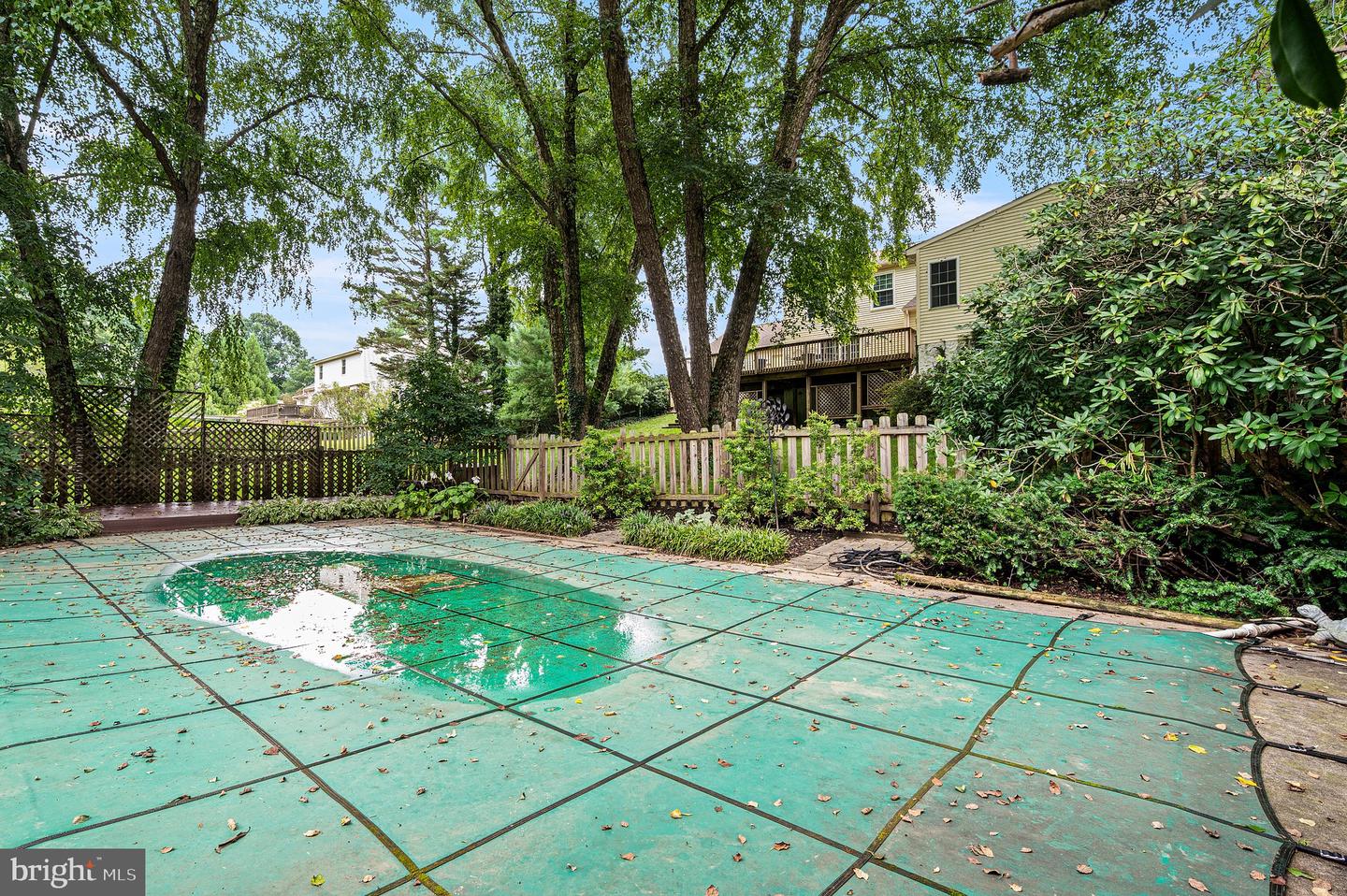 105 Scotts Glen Rd Property Photo 44
