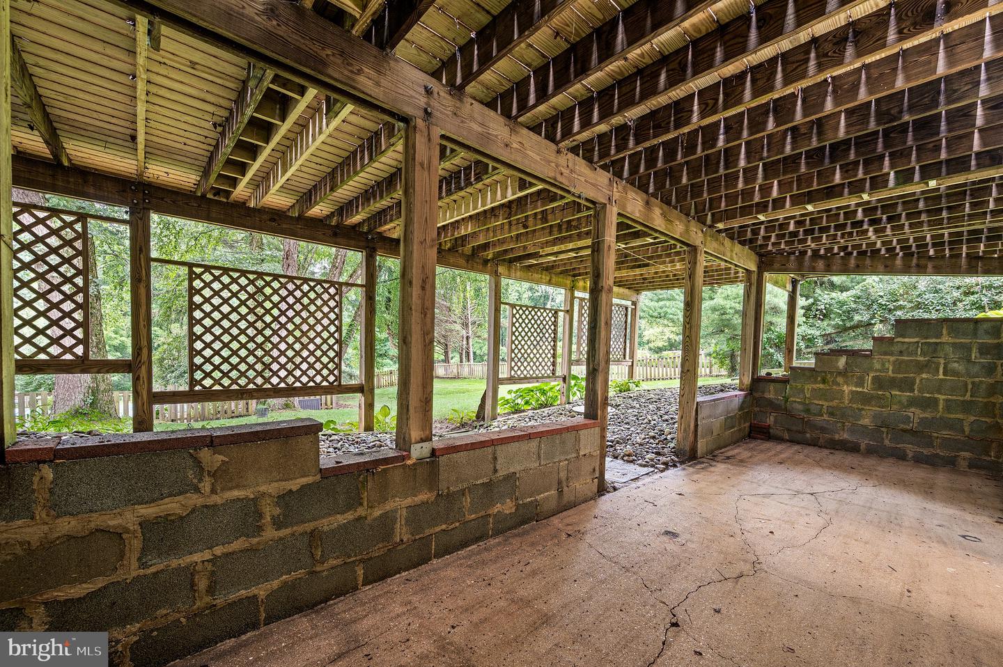 105 Scotts Glen Rd Property Photo 46