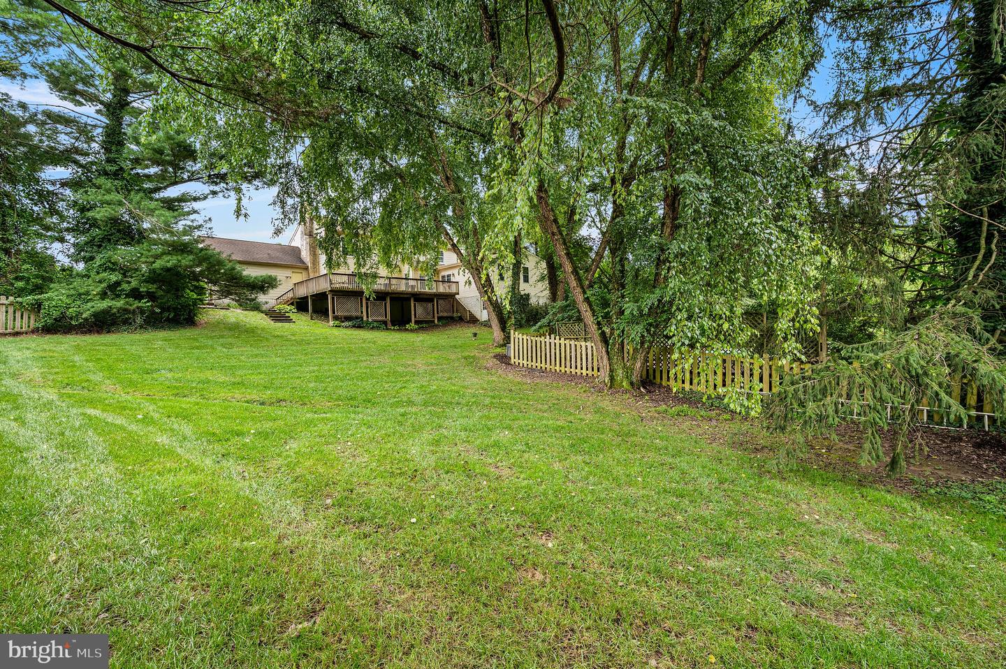 105 Scotts Glen Rd Property Photo 47