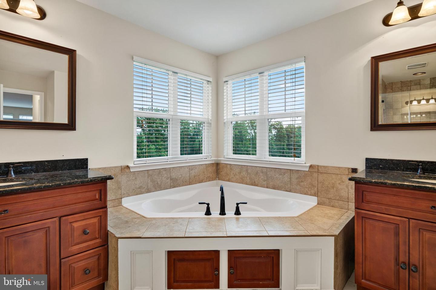 3212 Tyning Ln Property Photo 37