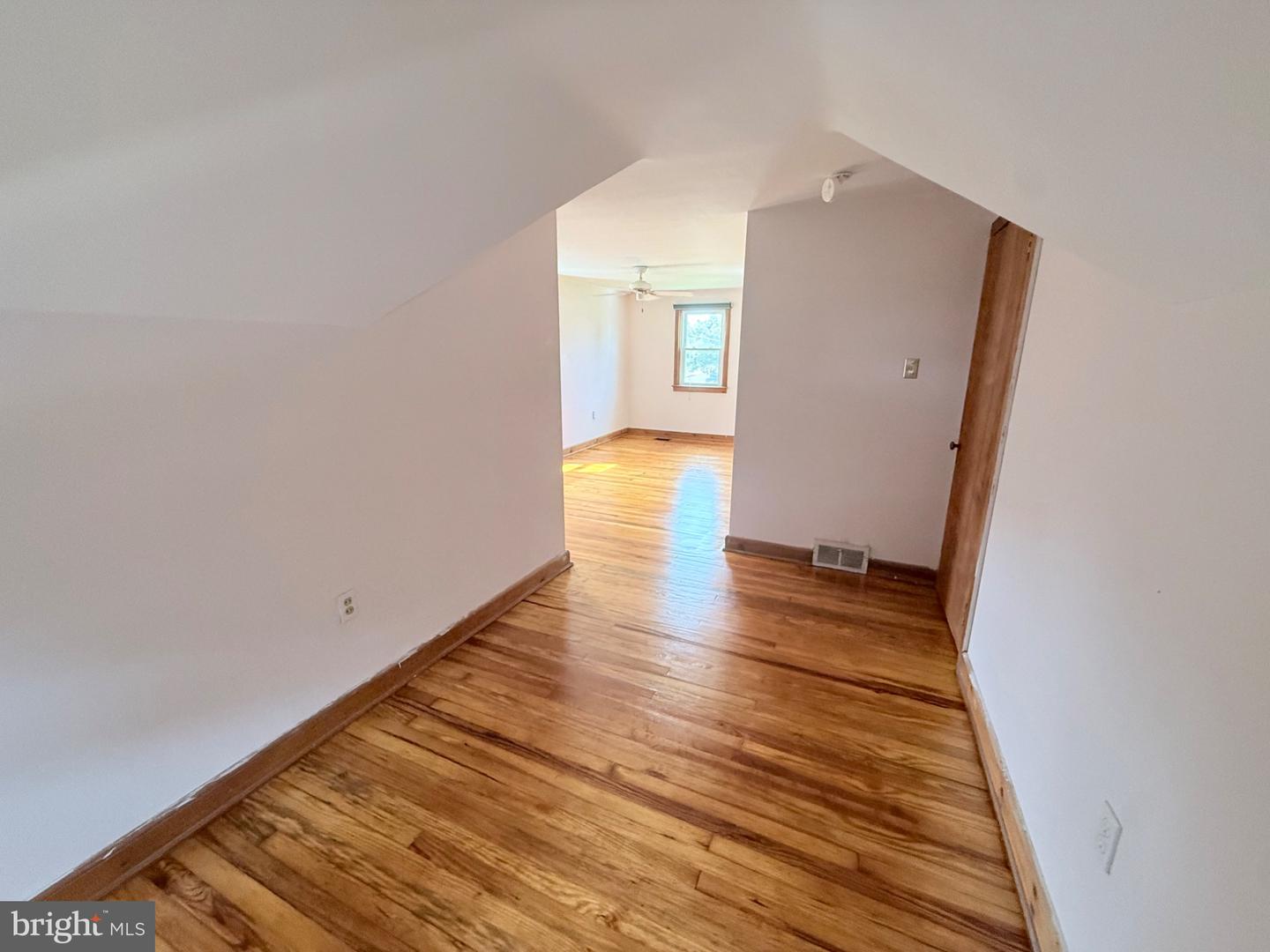 842 S Walnut St Property Photo 33