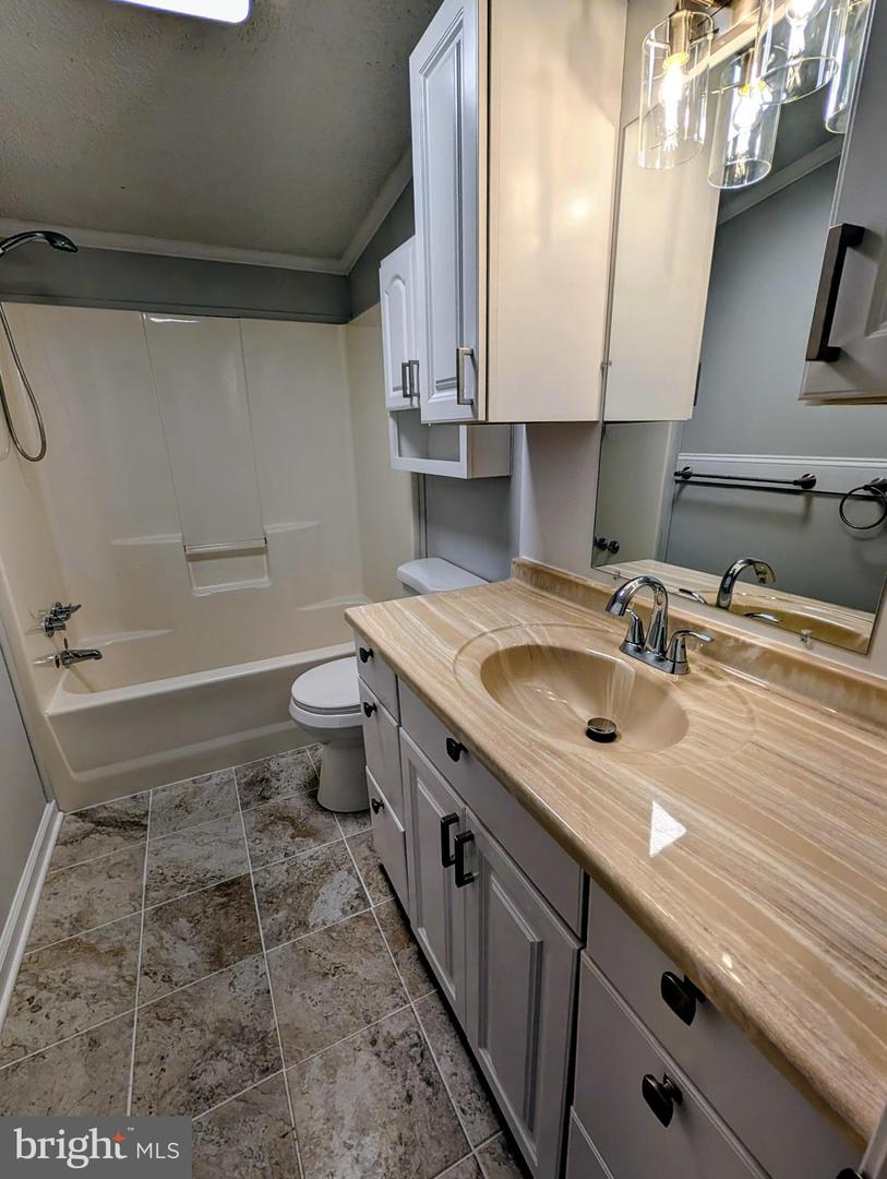 140 Grant Ave Property Photo 13