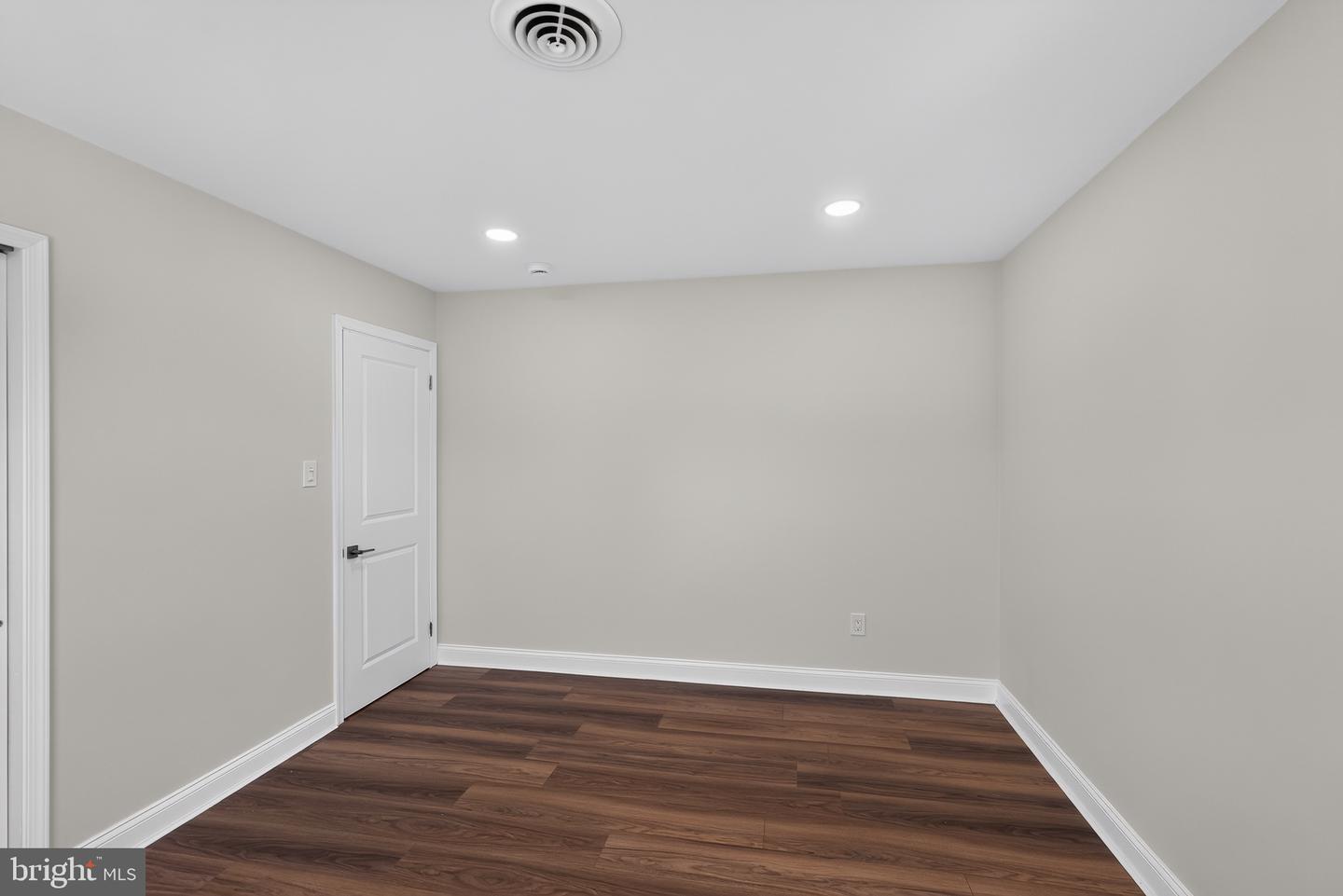 207 Sylvan Dr Property Photo 17