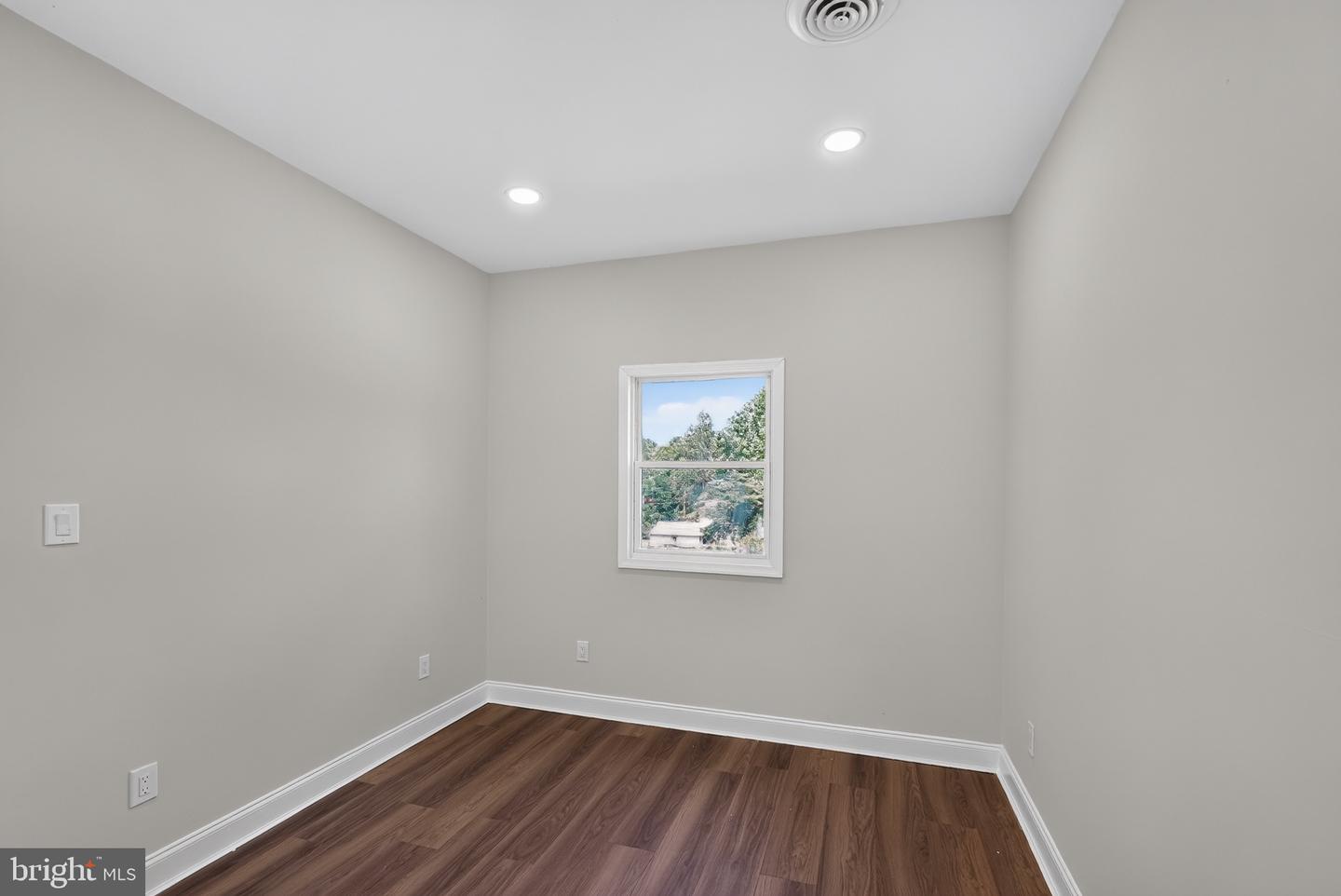 207 Sylvan Dr Property Photo 23