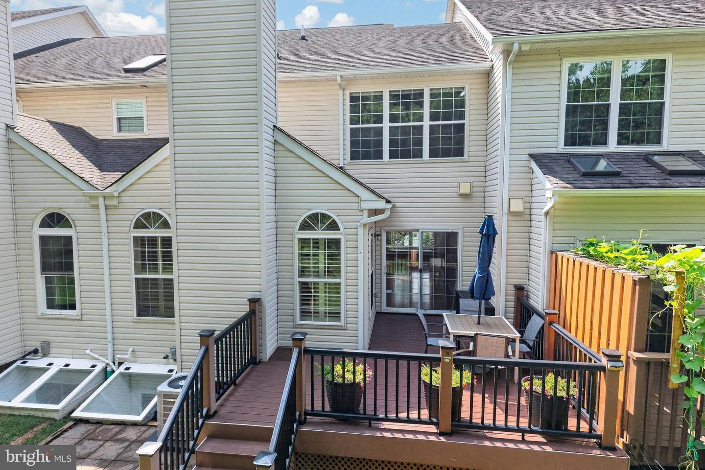 129 Madison Way Property Photo 5