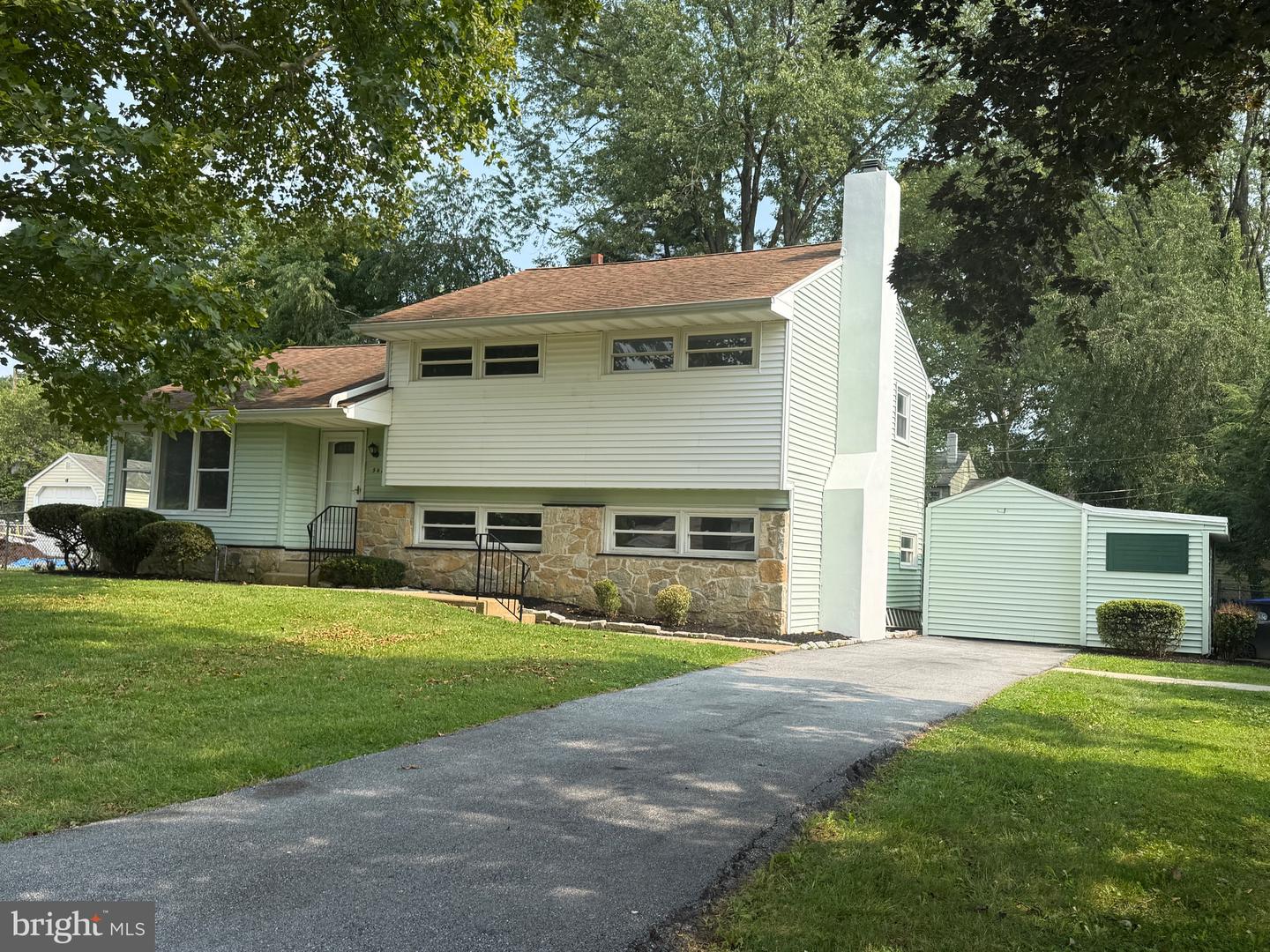502 Briar Rd Property Photo 1